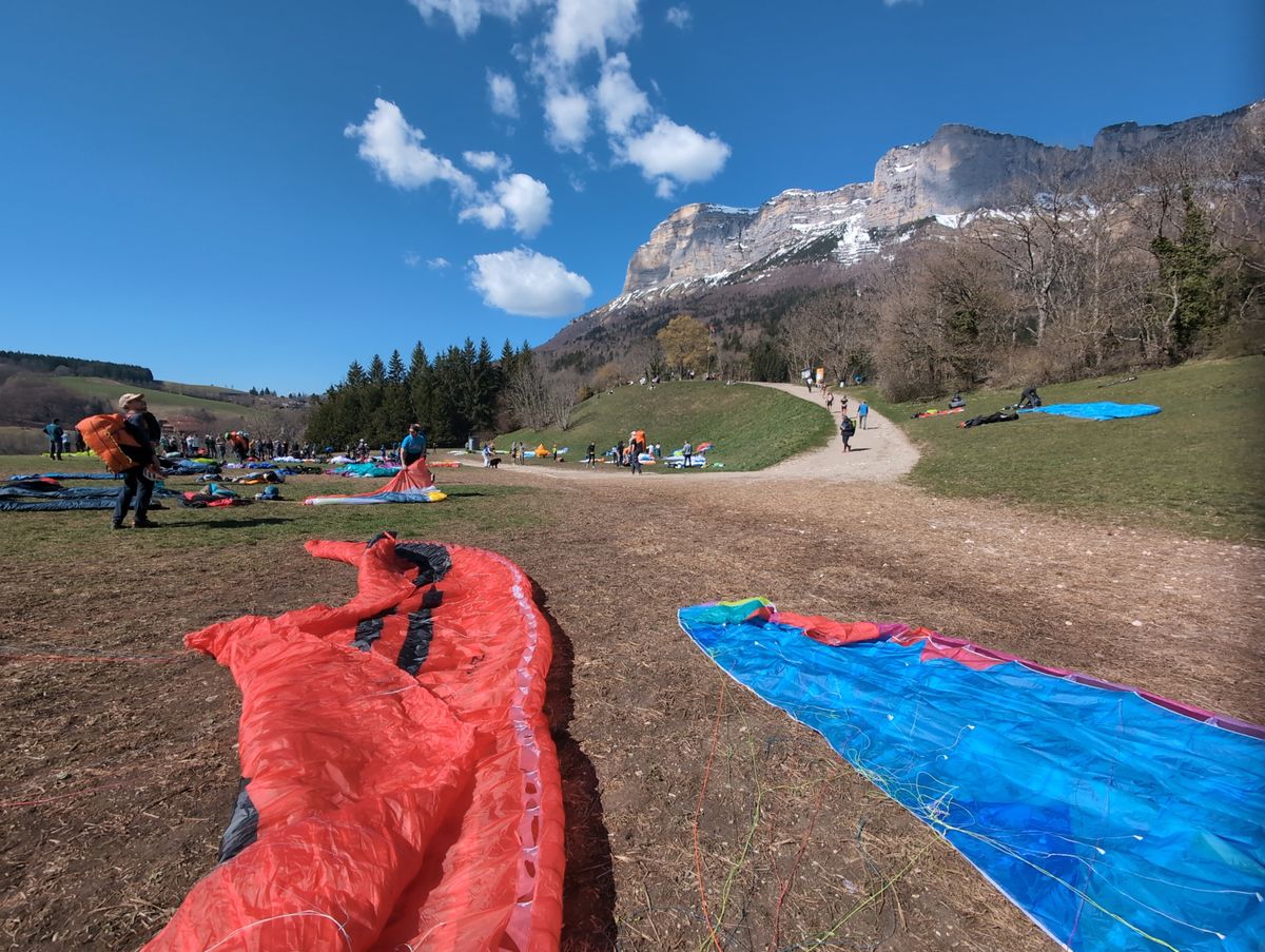 Paragliding