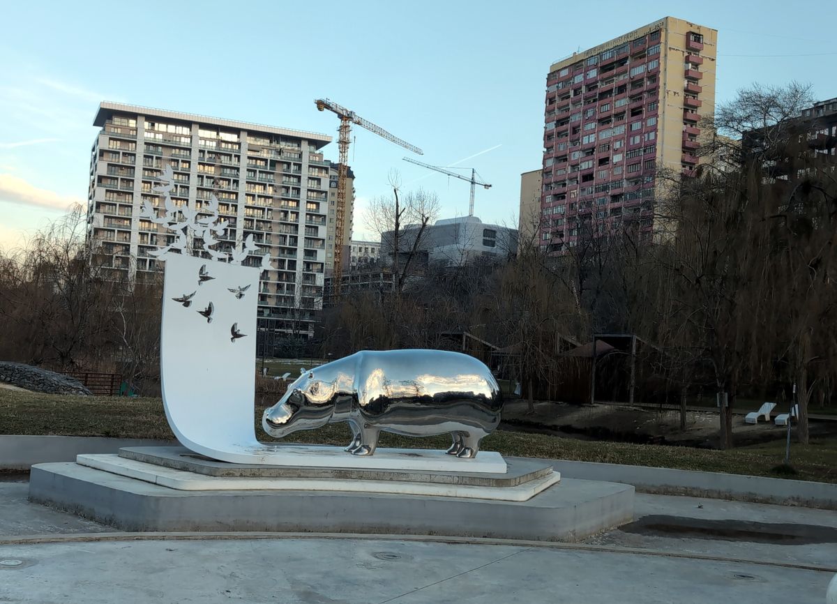 Hippo monument