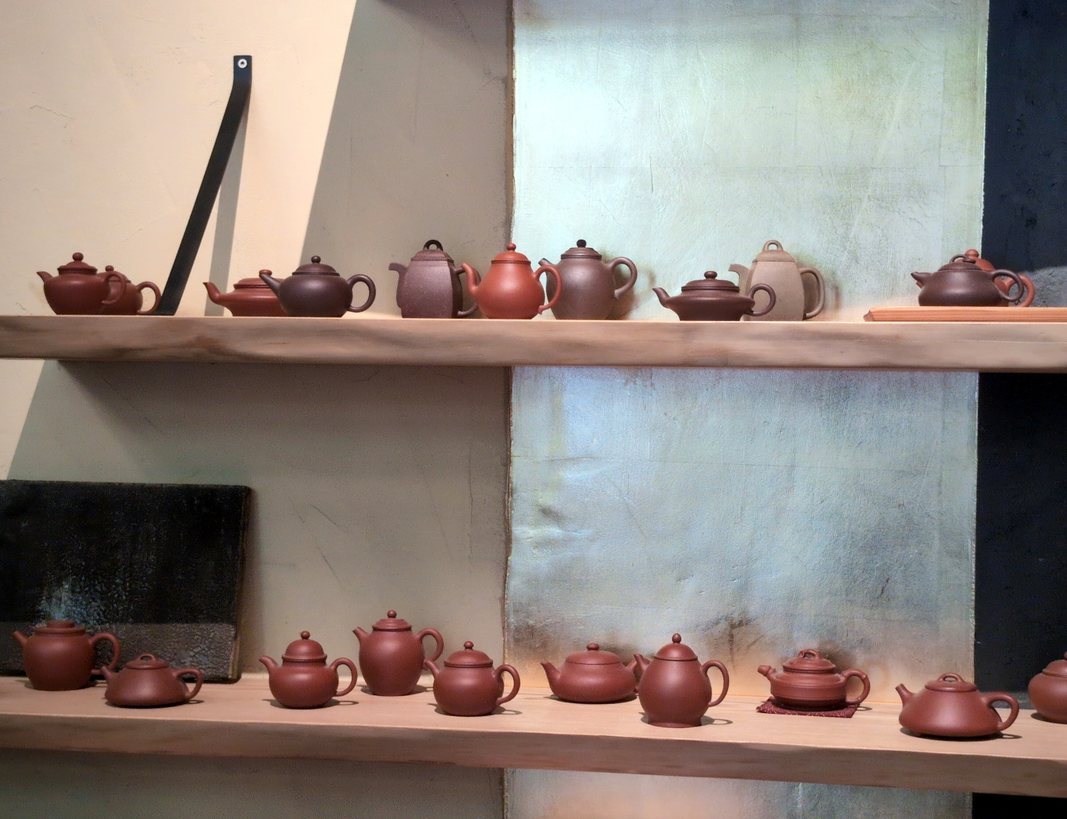 Clay teapots