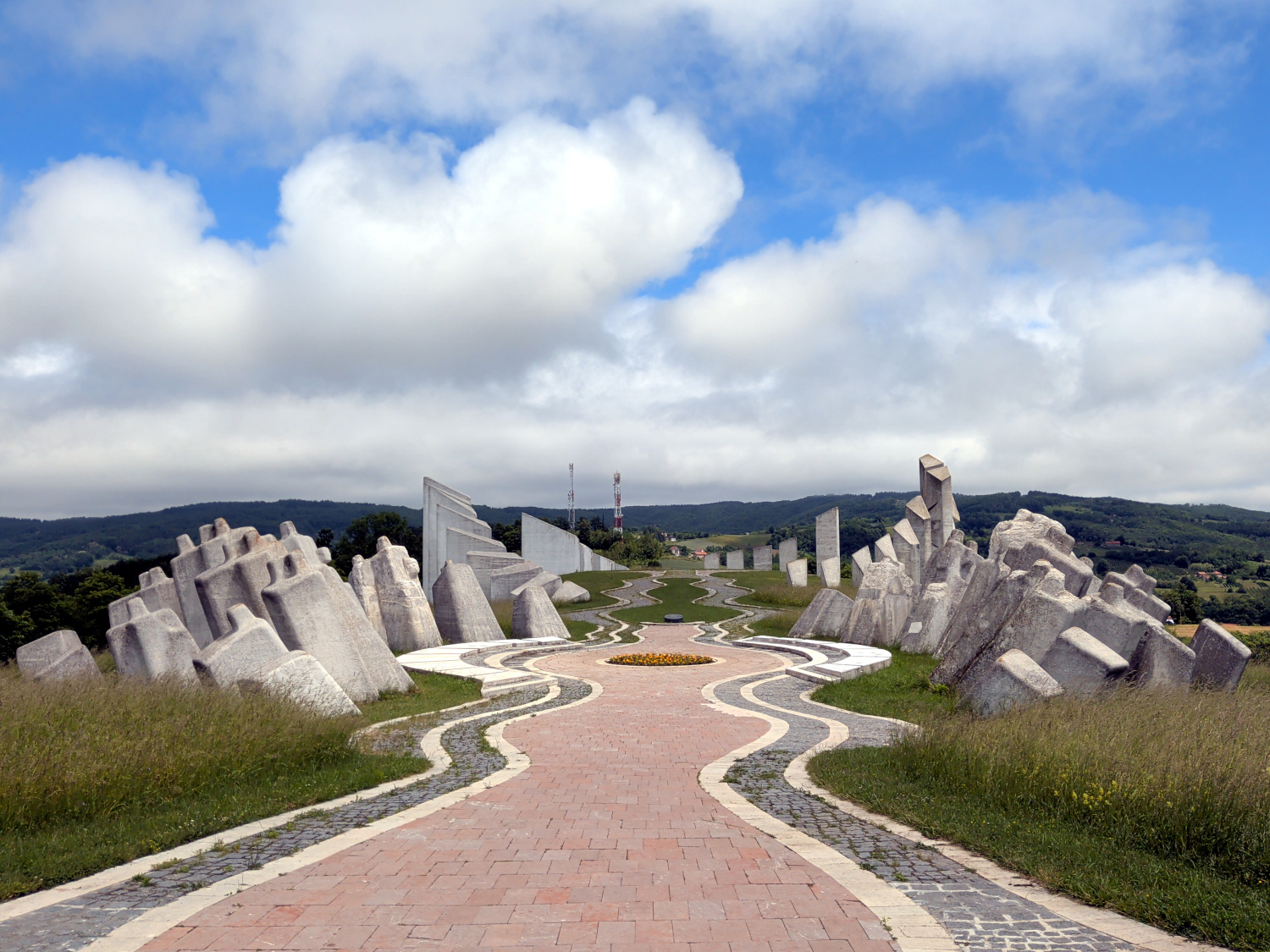 Spomenik