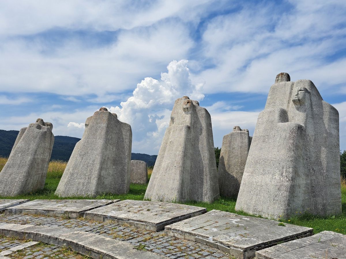 Spomenik