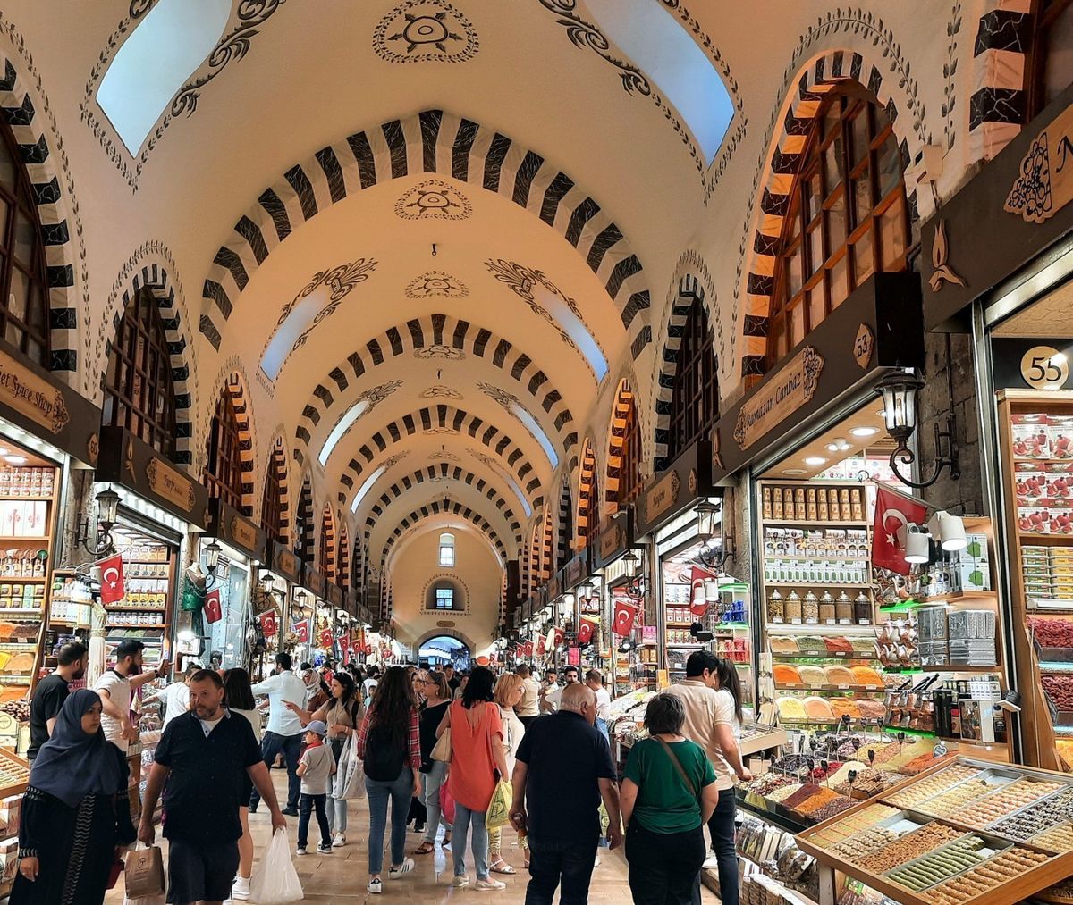 Istanbul bazaar